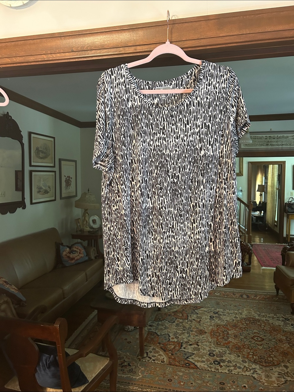 JM Collection Black and White Short Sleeve Scoop Neck Top